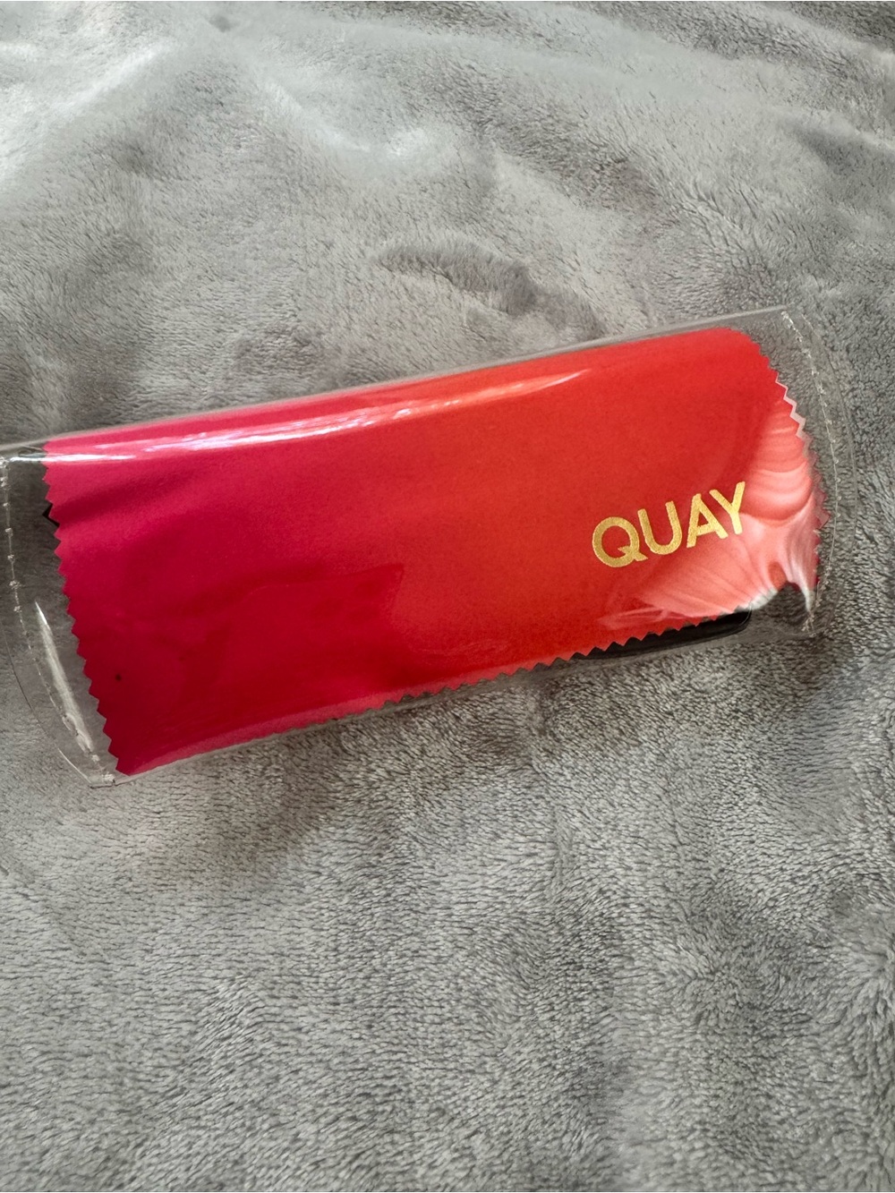 Quay Australia Comparable Oversized Shield Sunglasses Tortoise Gradient Lens NWT - Picture 8 of 8